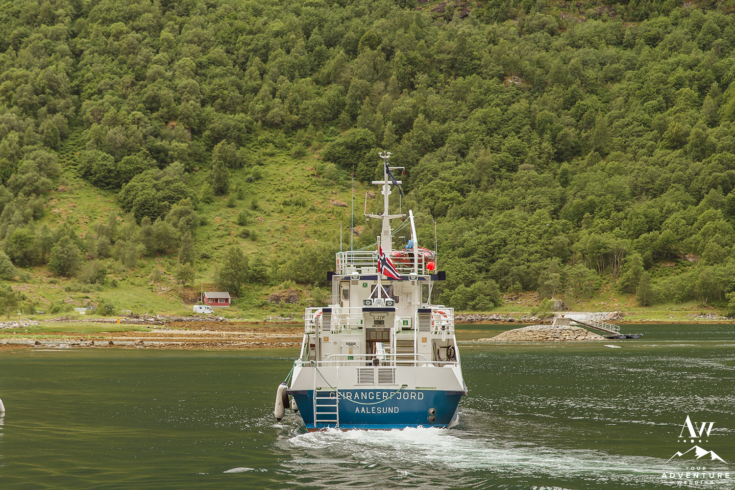 adventure-wedding-in-geiranger-norway