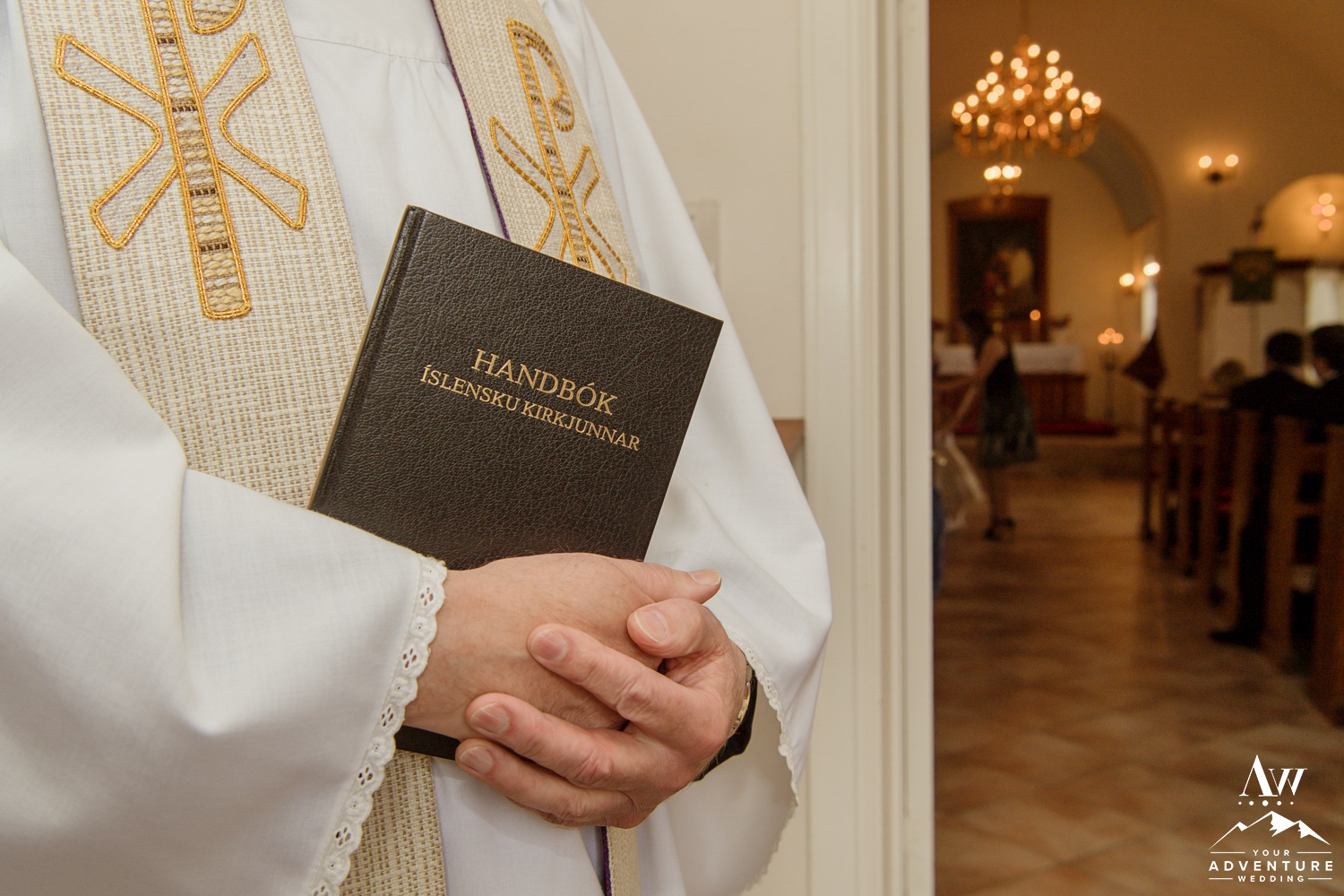 adventure-wedding-in-iceland-13