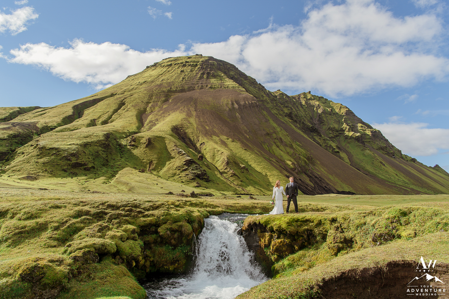 adventure-wedding-photos-in-iceland-43