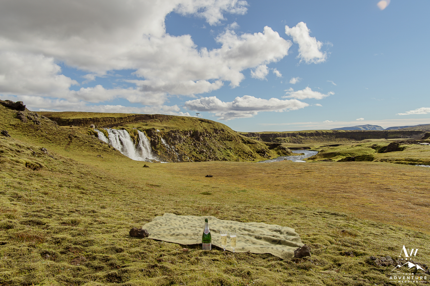 adventure-wedding-photos-in-iceland-53