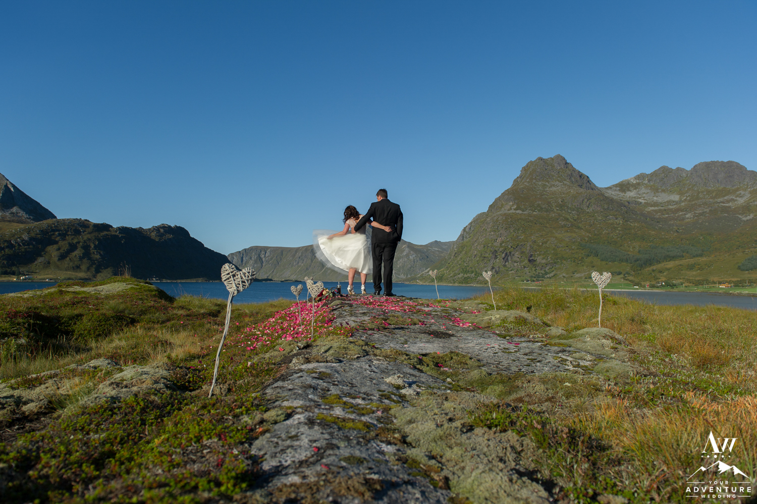 lofoten-islands-norway-elopement-photographer-your-adventure-wedding-58