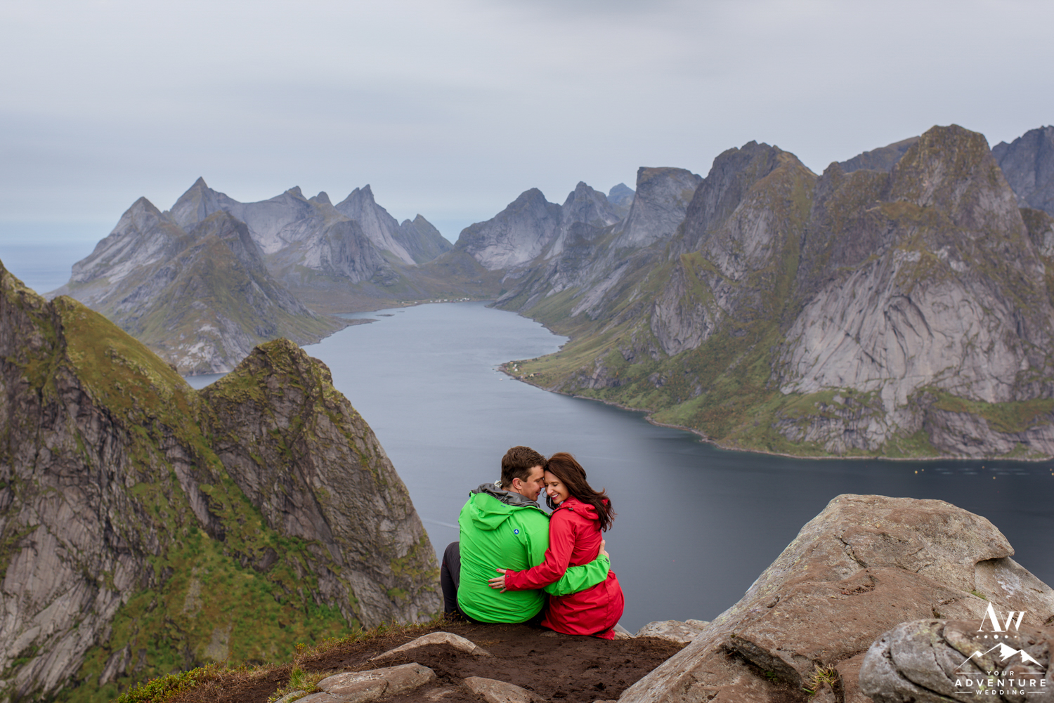 lofoten-islands-norway-elopement-photographer-your-adventure-wedding