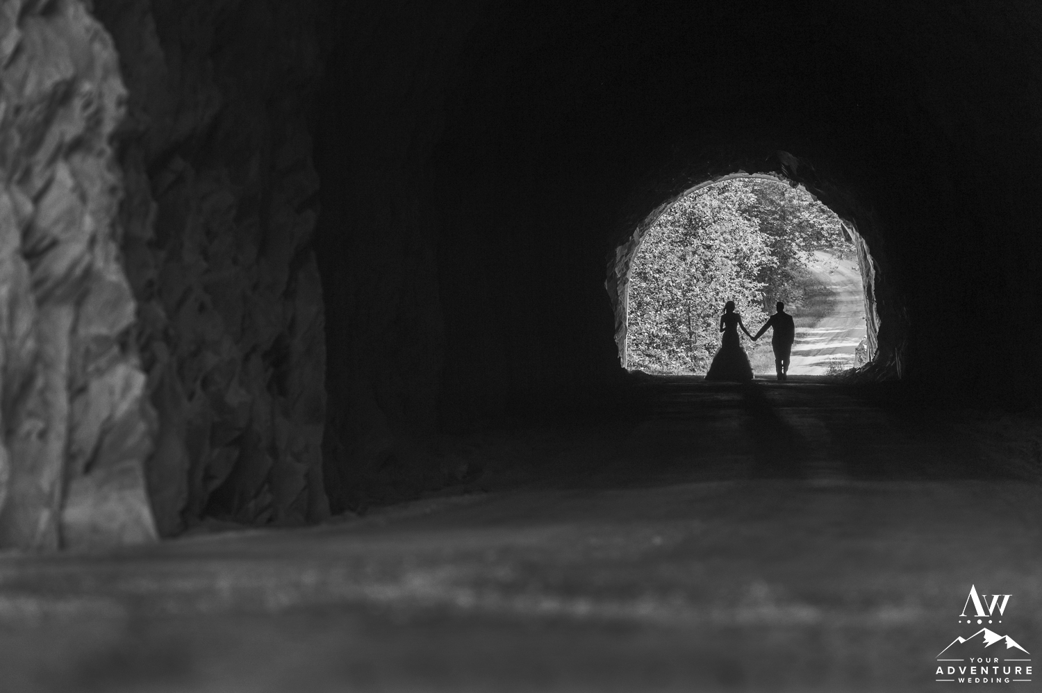 norway-cave-wedding-your-adventure-wedding