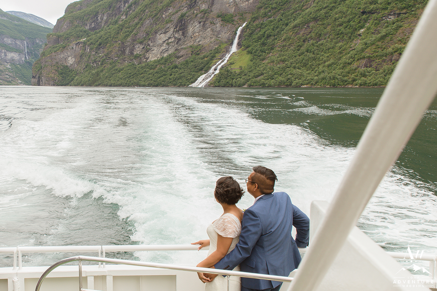 norway-waterfall-wedding-your-adventure-wedding