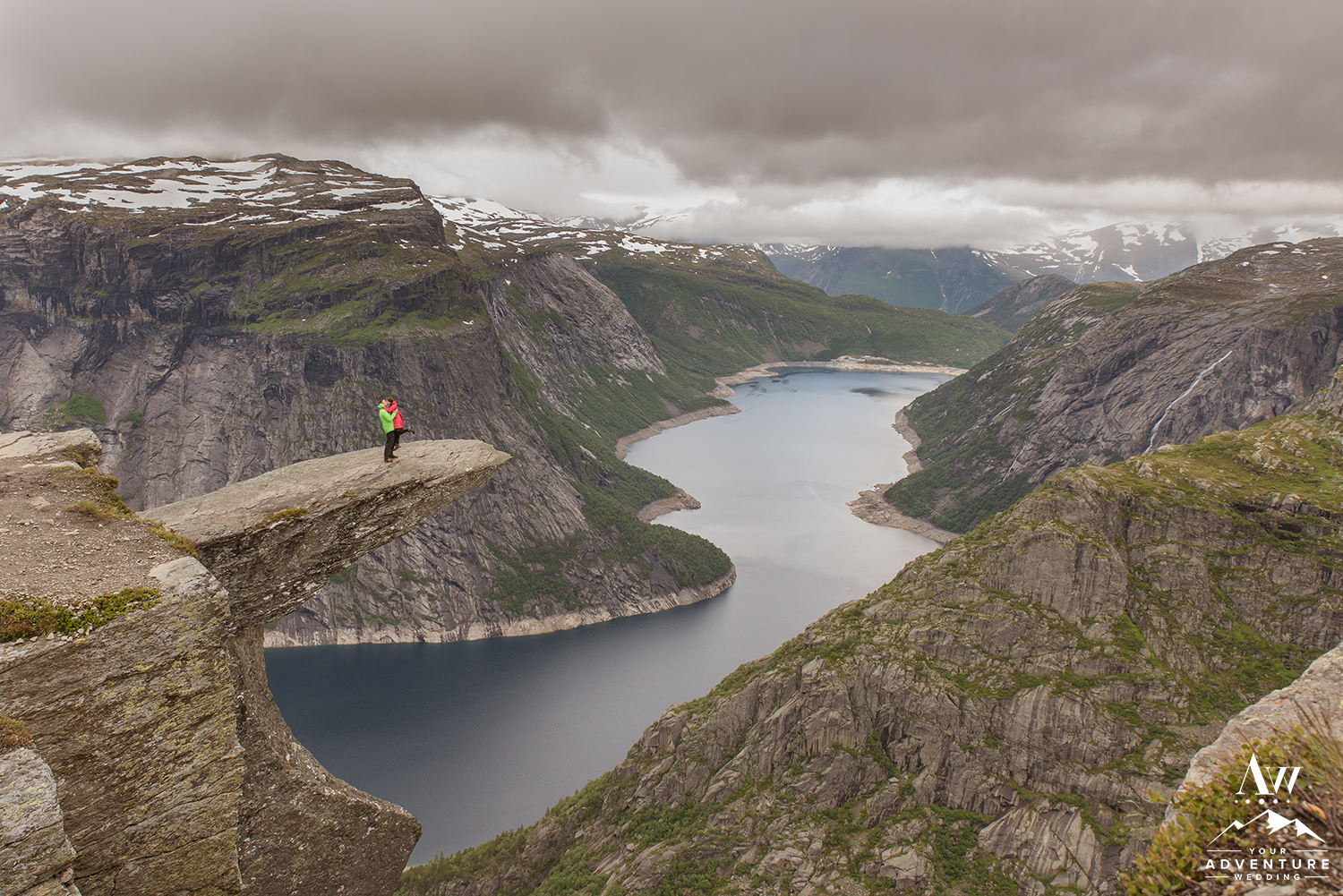 Trolltunga wedding - Your Adventure Wedding